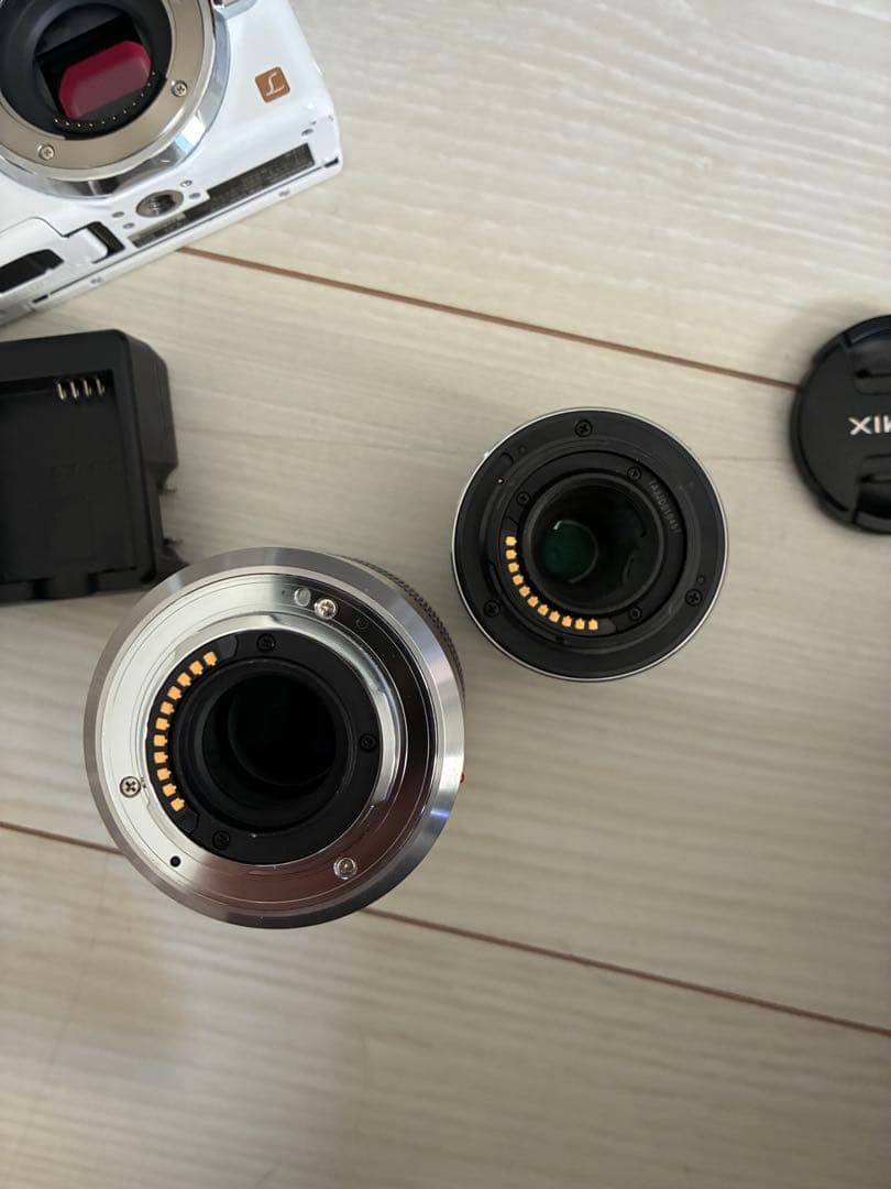 LUMIX ルミックスGF6ミラーレス一眼カメラ 本体とレンズ2本