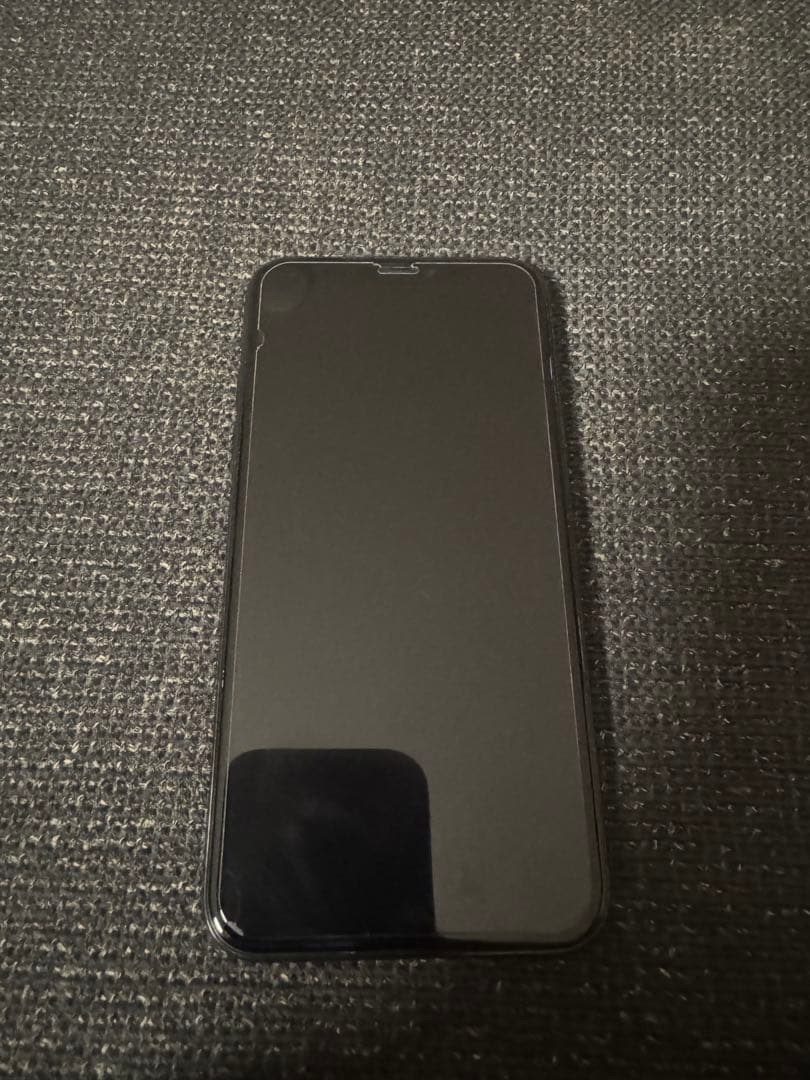【美品】iPhoneX 256GB ＋画面保護フィルム付き