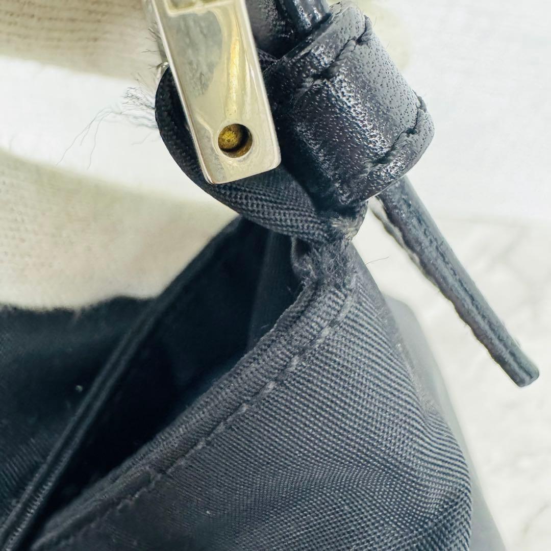 ✨FENDI✨フェンディ✨FF金具✨ナイロン✨ブラック✨ハンドバッグ✨