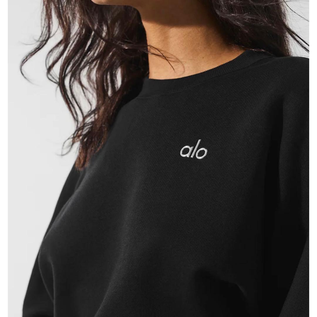 alo yoga トレーナー