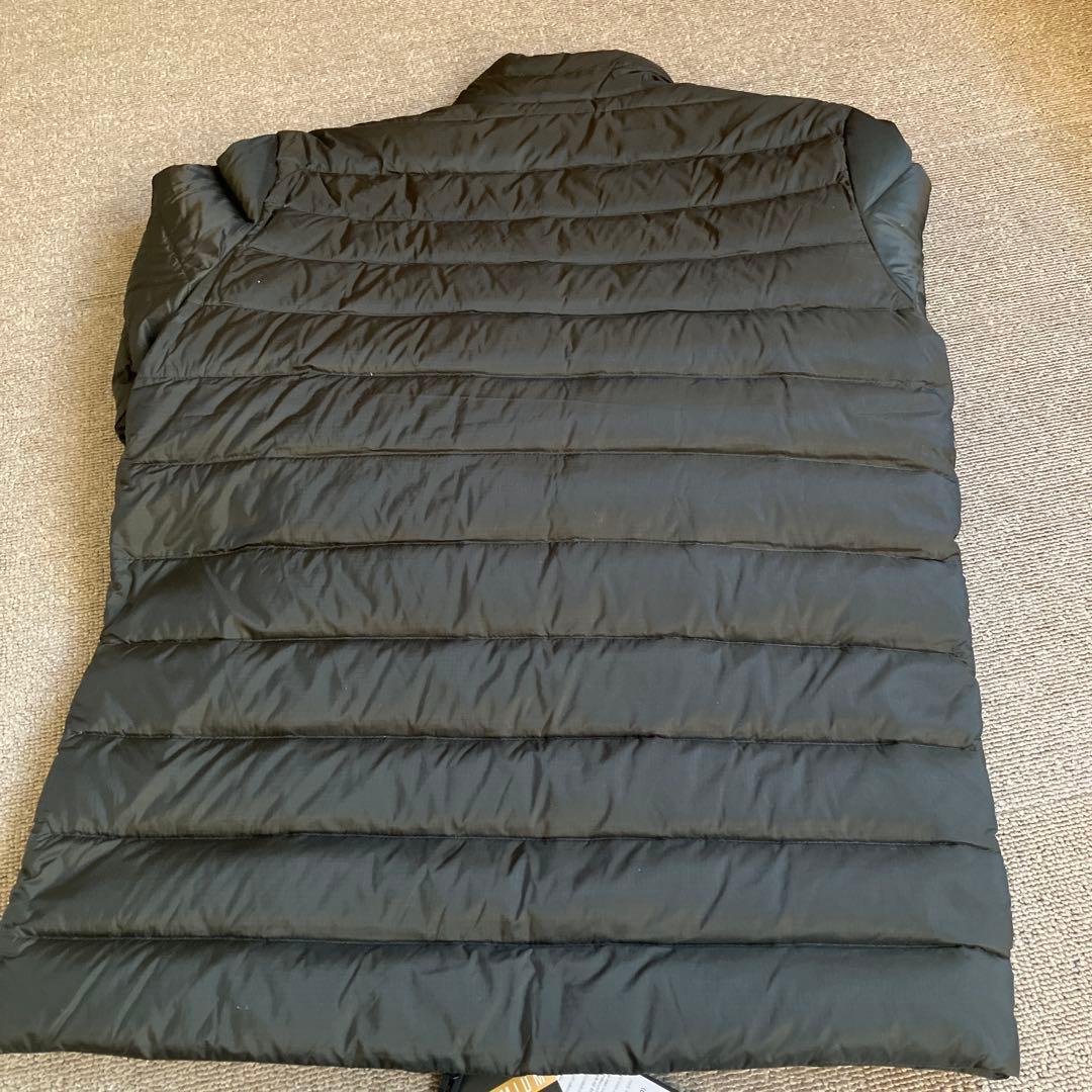 新品未使用未試着　MERRELL ダウンジャケット