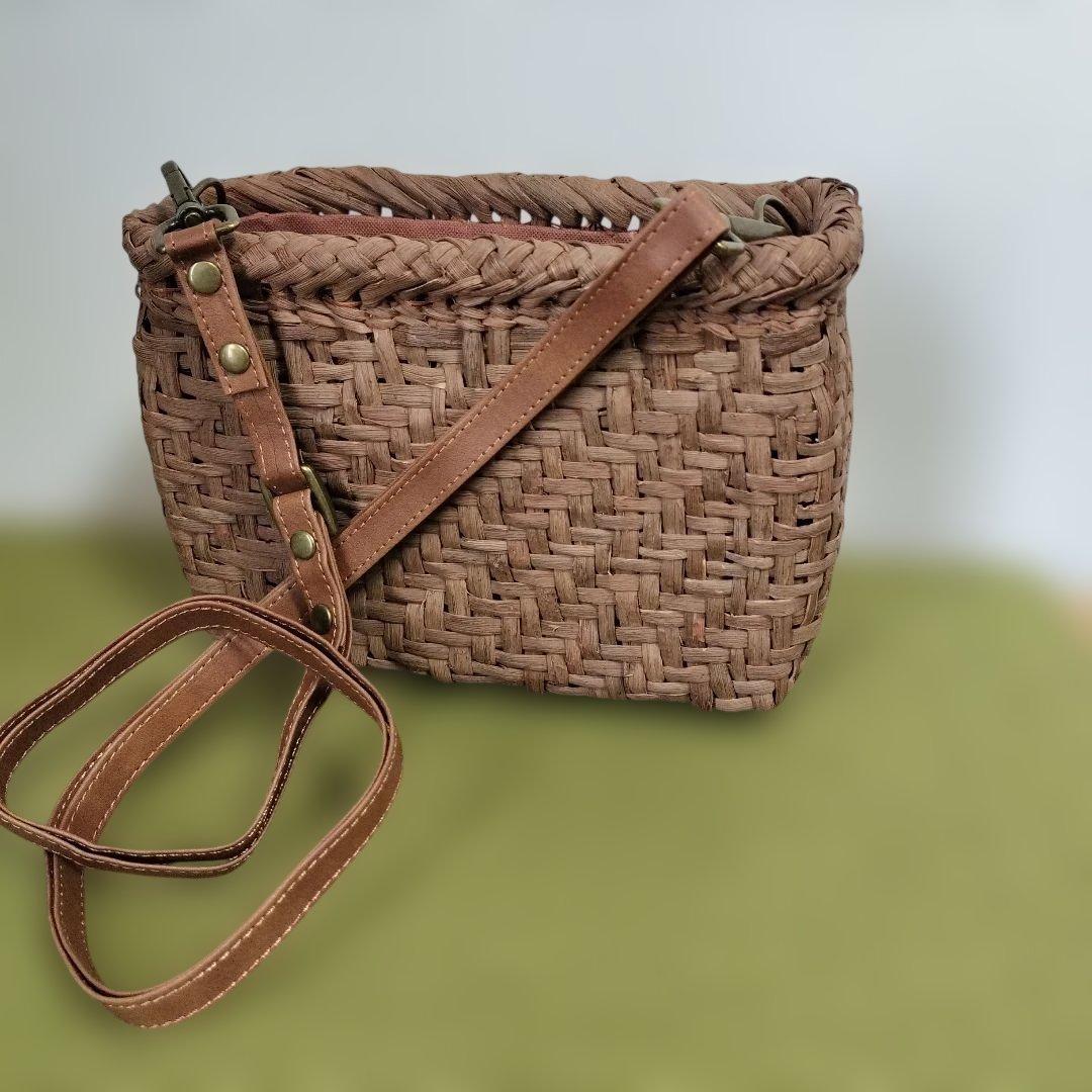 k*i様 山葡萄網代編みショルダーバッグ 約横18高さ14幅8