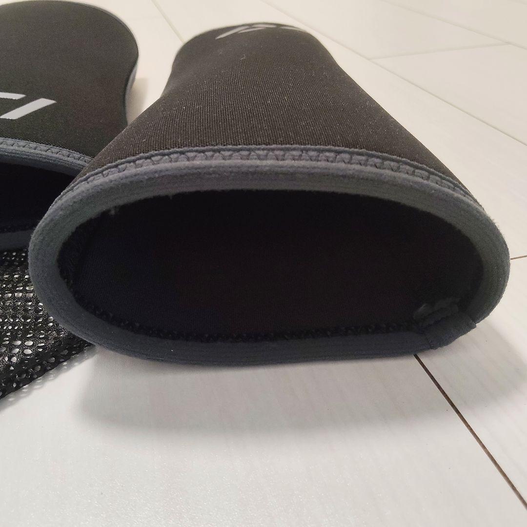 美品　A7　ニースリーブ　Hourglass Knee SleevesStiff