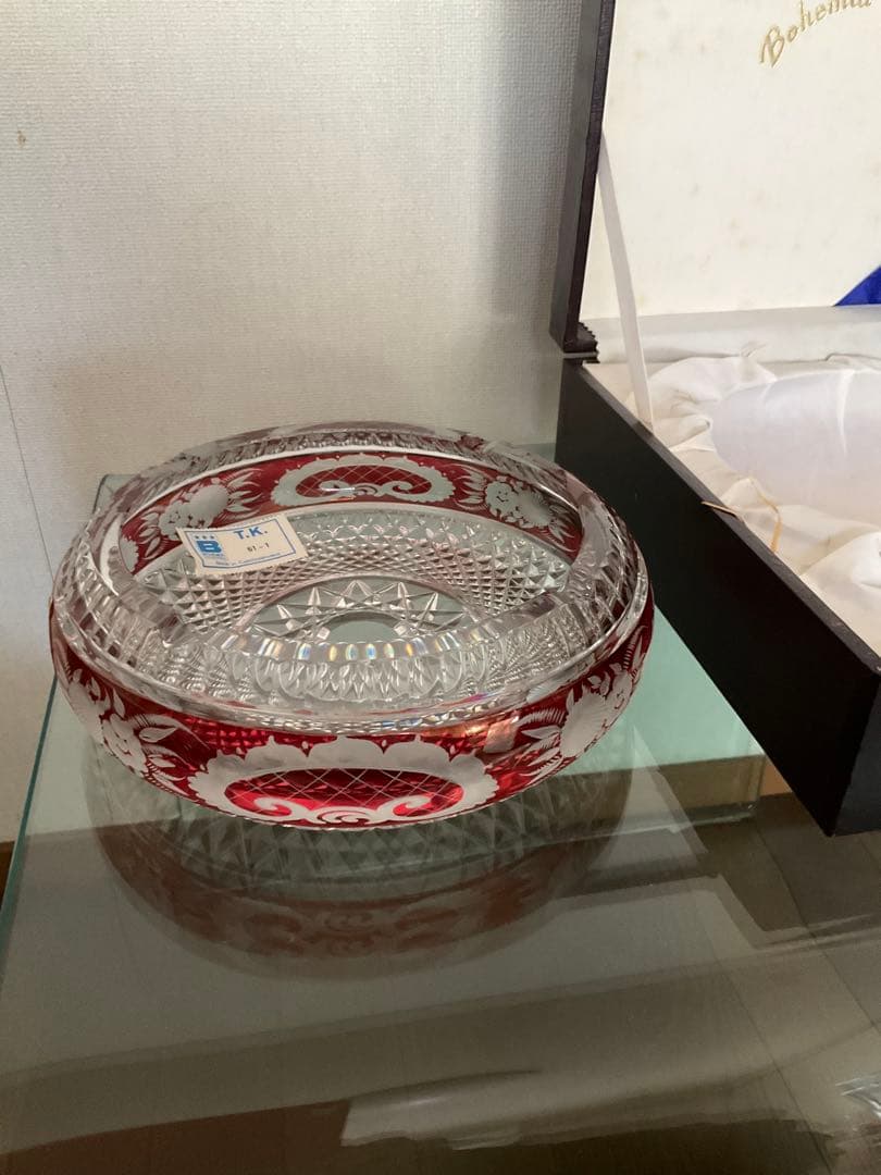 チェコスロバキア、Bohemia Glass 赤クリスタル皿 専用ケース付き