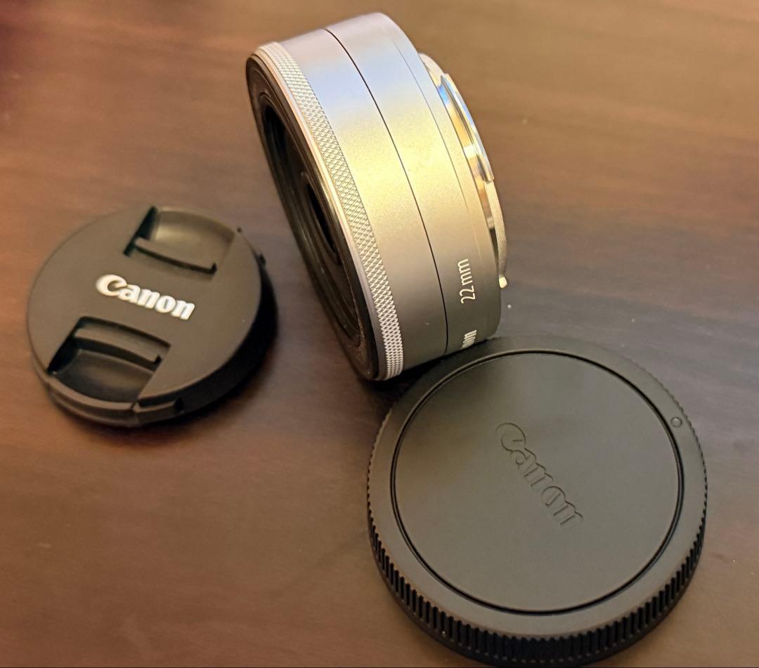 Canon EOS Kiss M ダブルレンズキット ホワイト