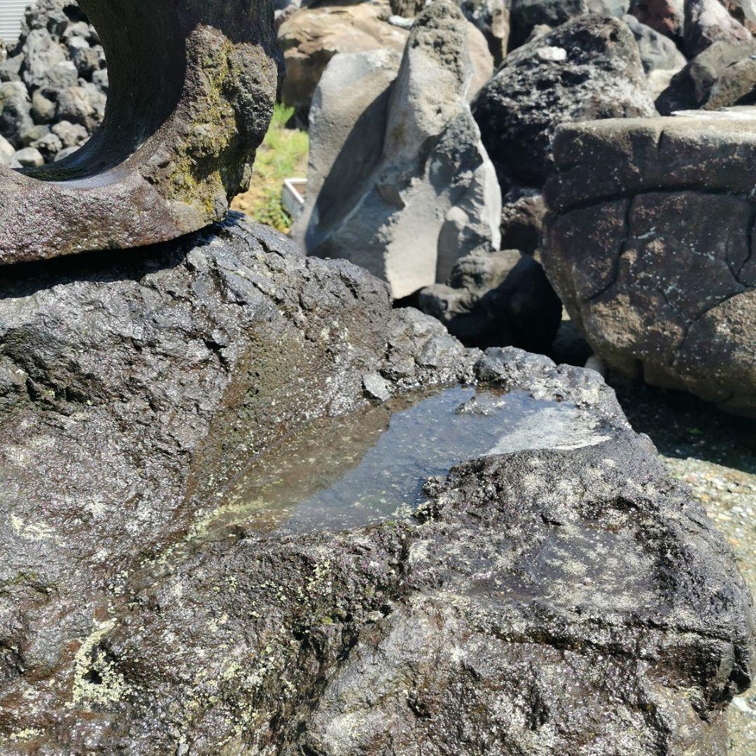 浅間　溶岩石　灯籠　庭石　石　鑑賞石　庭　坪庭　置物　オブジェ　インテリア