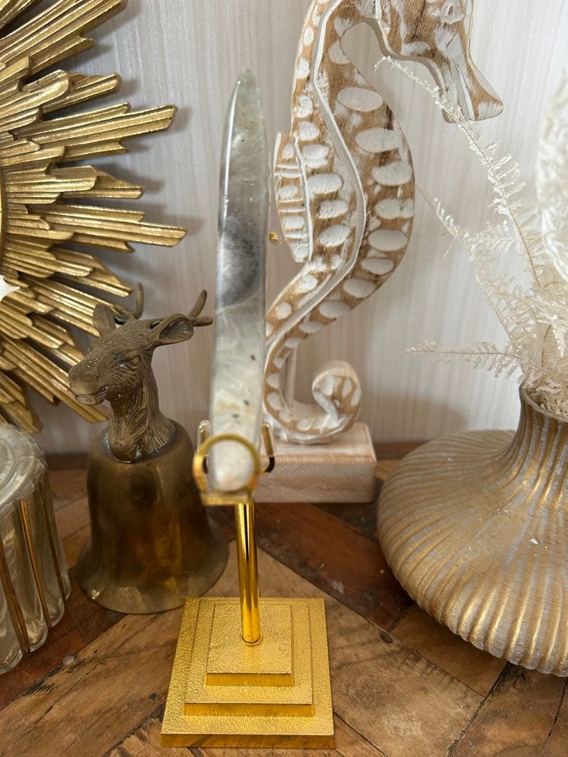 希少月の形 天然石 アゲート 原石 ドゥルージー付 インテリア