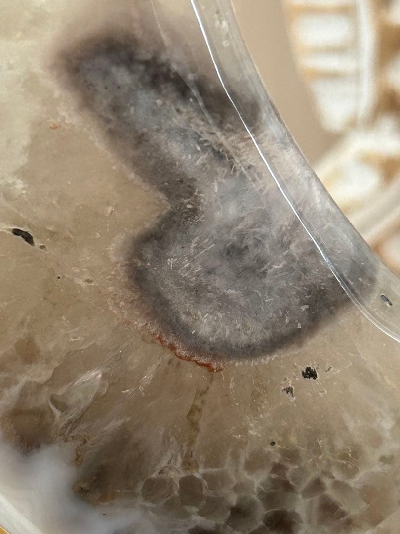 希少月の形 天然石 アゲート 原石 ドゥルージー付 インテリア