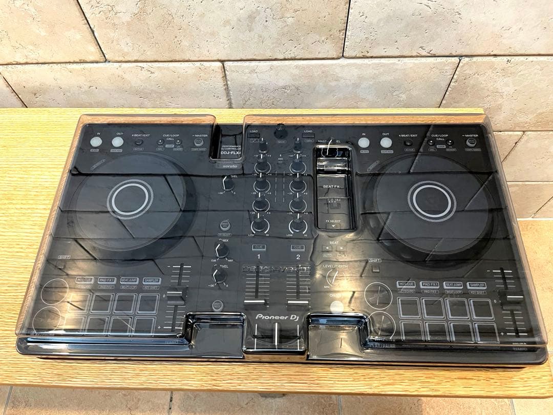 マタドガス　美品！Pioneer DJ DDJ-FLX4 コントローラー