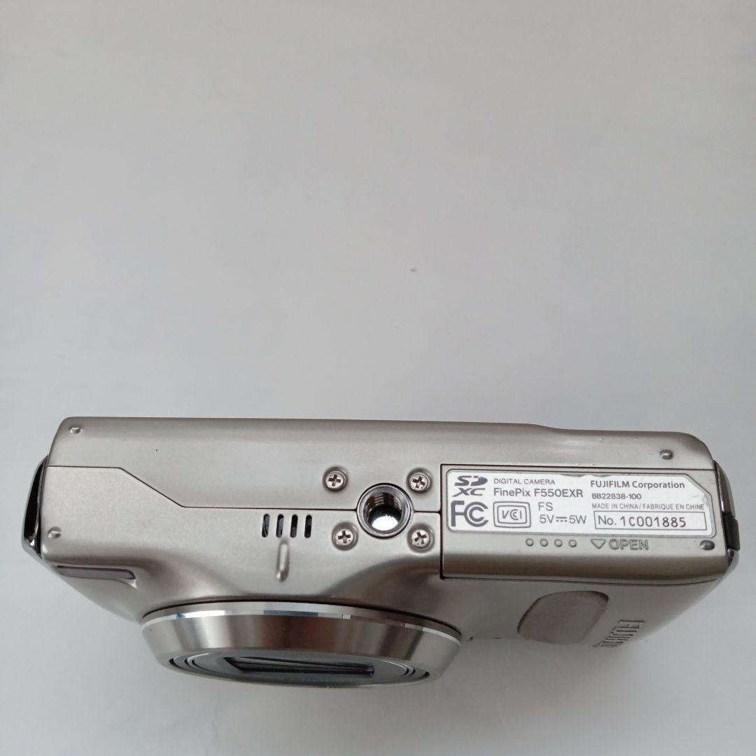 FUJIFILM FinePix F550EXR デジタルカメラ