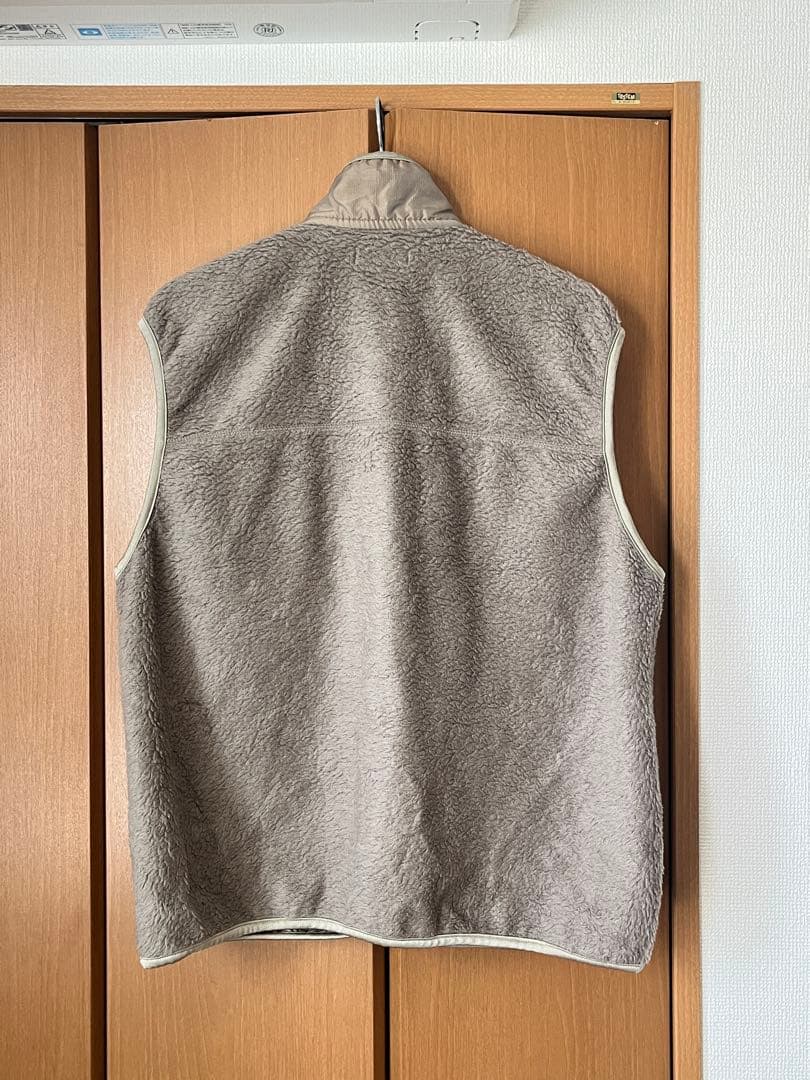 トップス ents. \"Camel Boa Fleece Vest\"