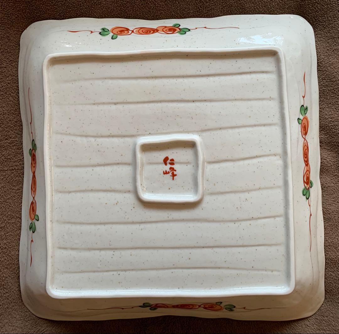 美濃焼　魚と花の柄　陶器皿 大皿　木箱付き