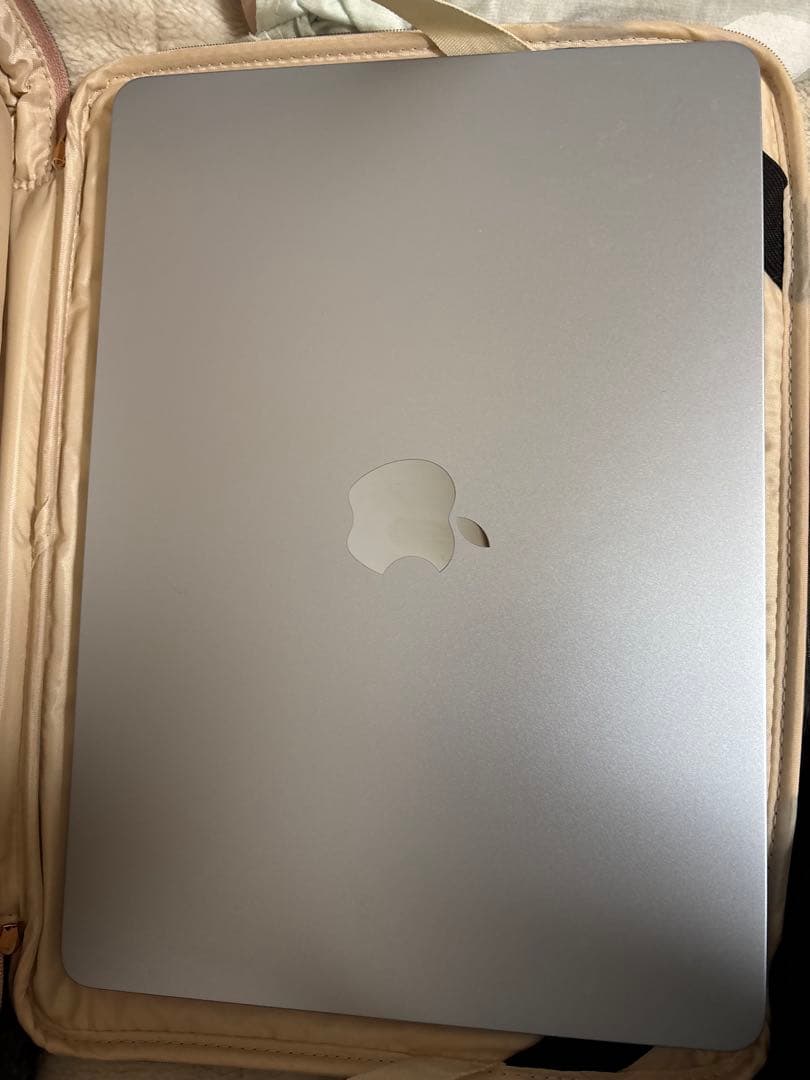 Apple Macbook Air M4 13インチ 16GB スカイブルー