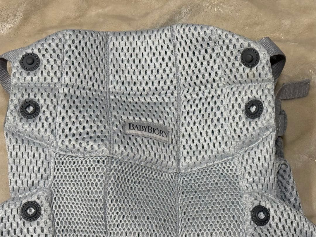 【美品】BABYBJORN HARMONY シルバー　抱っこ紐
