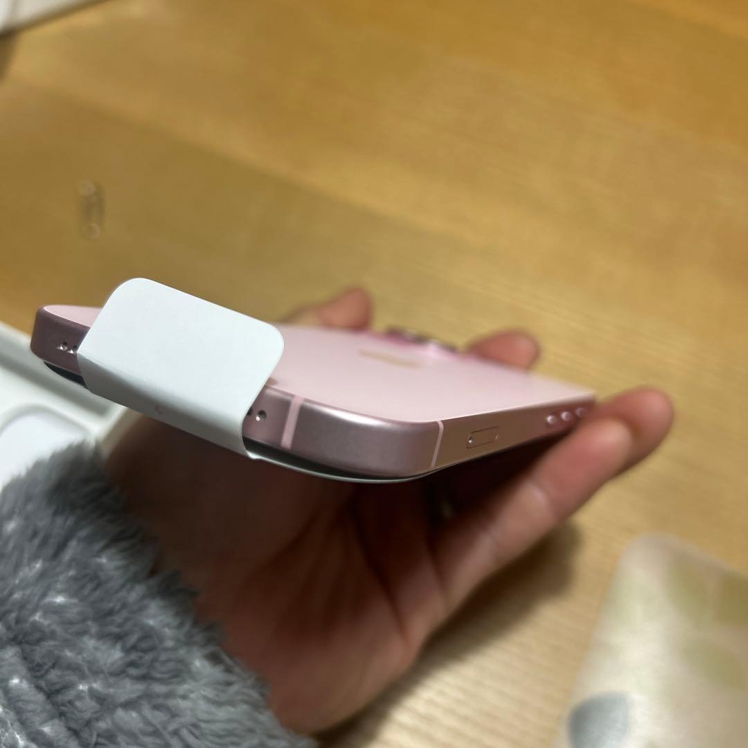 iPhone 15 128GB ピンク SIMフリー バッテリー90% 美品