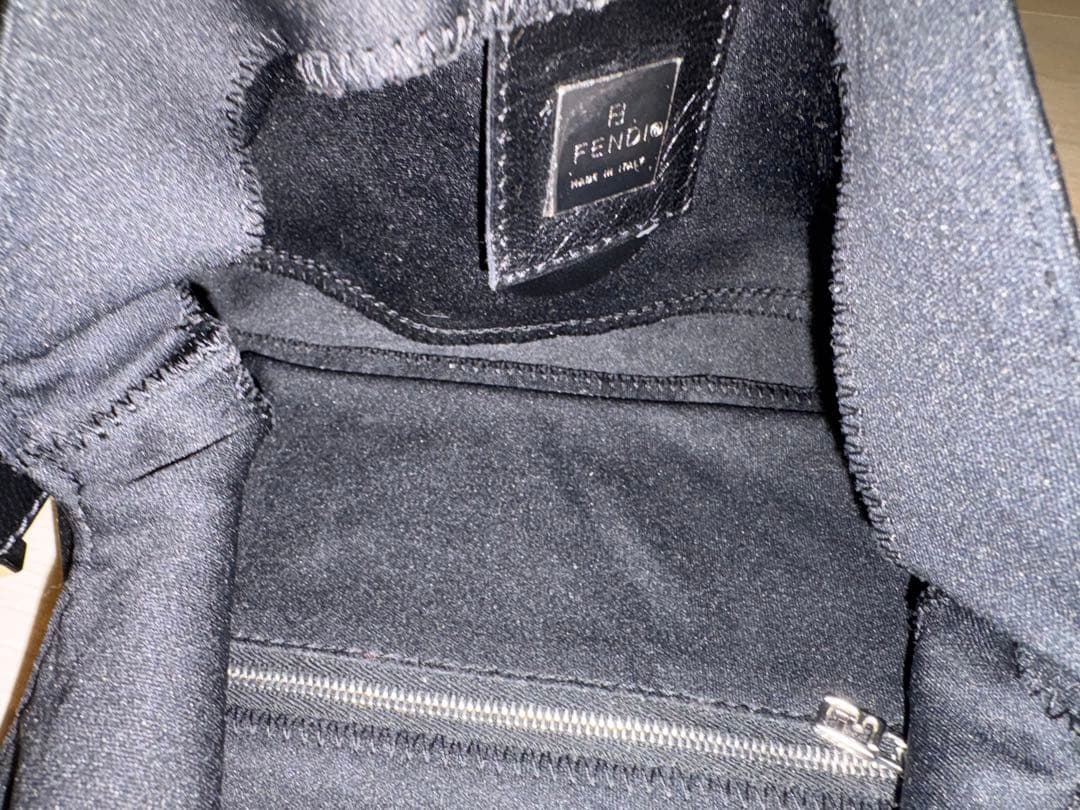 FENDI マンマバケット ベタつきなし ジャージ