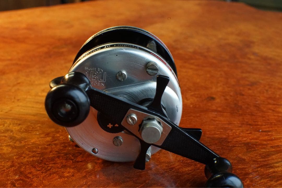 ABU アンバサダー 4600CB メンテ済 フレーム修正済