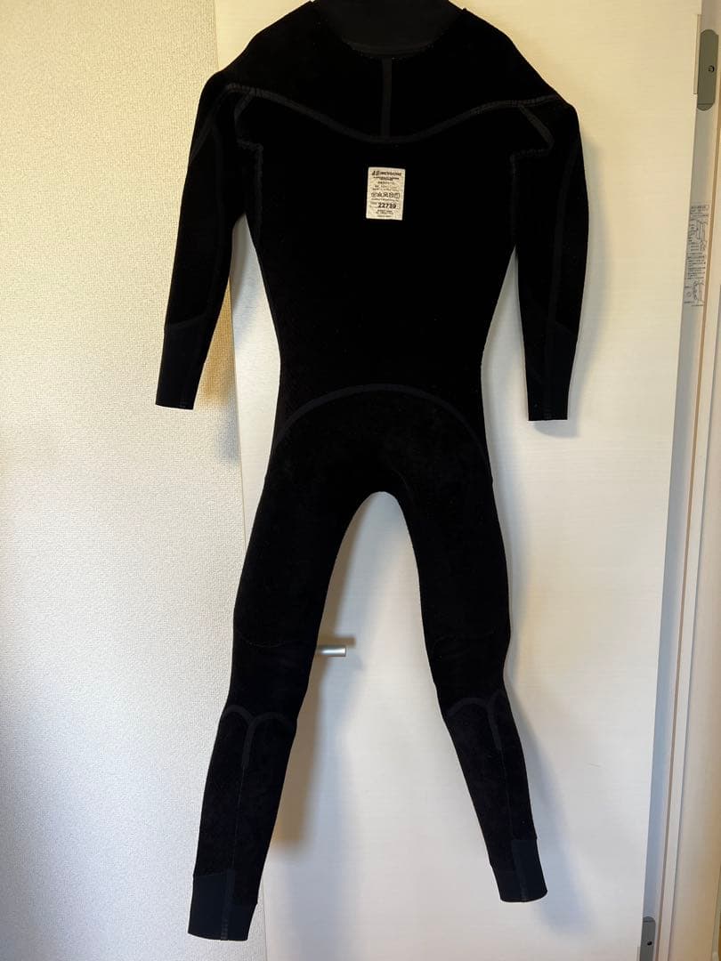 H*O様 4DIMENSIONS ウェットスーツ5㎜3㎜