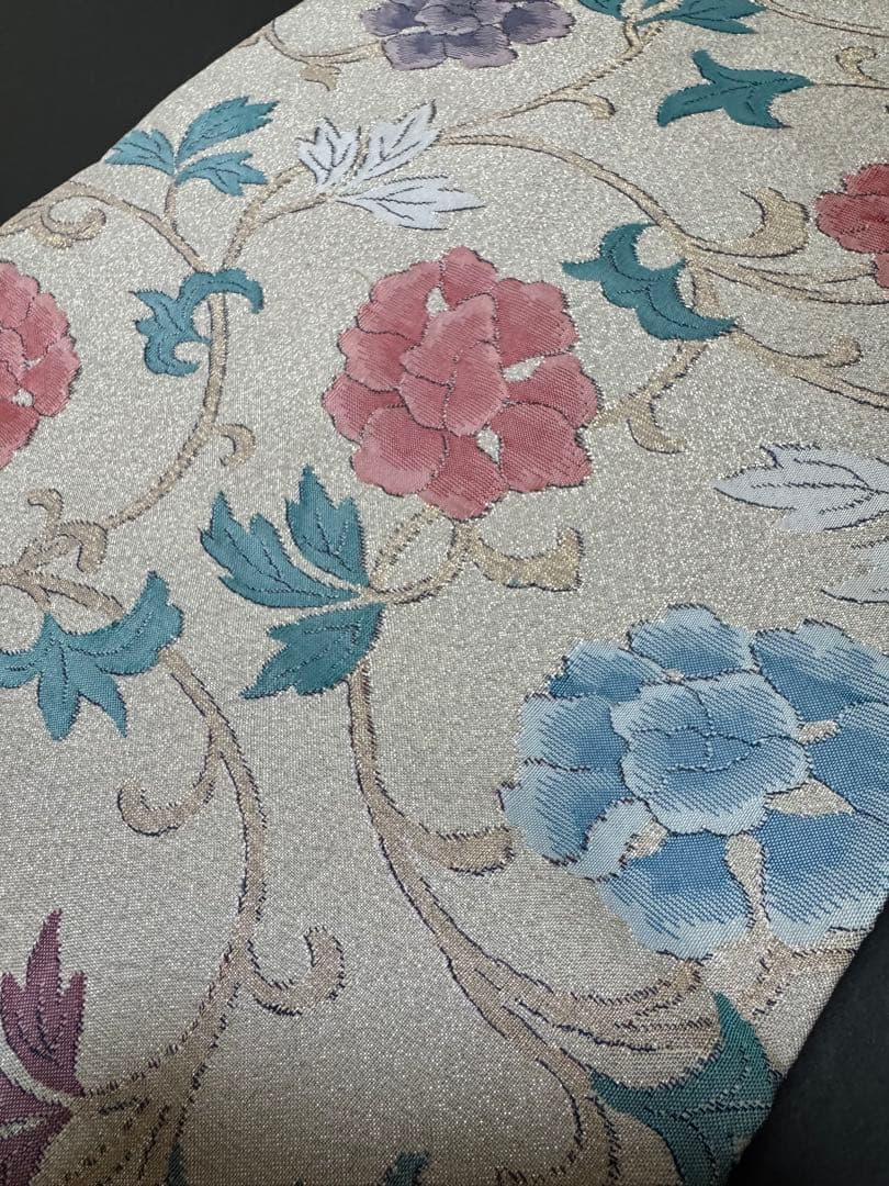 【銘品新品】西陣老舗機元「織昌みやび謹製」 「明綴れ」手織り「牡丹唐草文様」