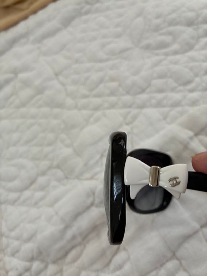CHANEL ブラック サングラス リボンモチーフ