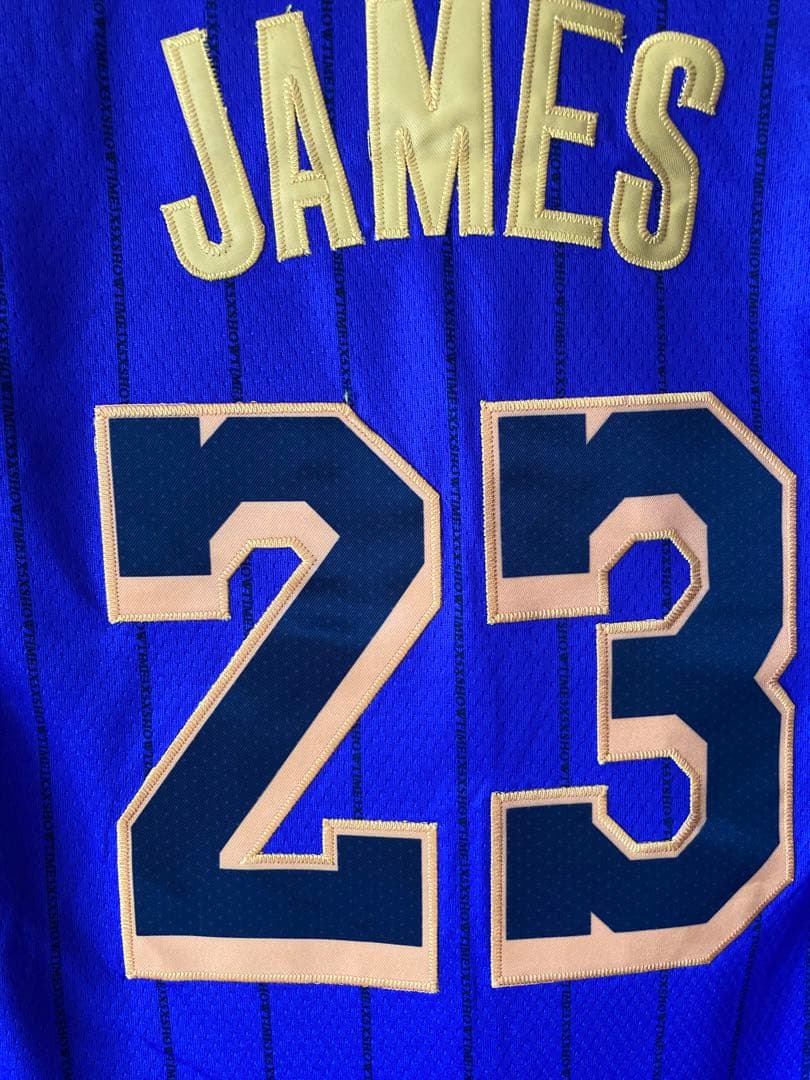 NBA ユニフォーム　レブロン　ジェームズ