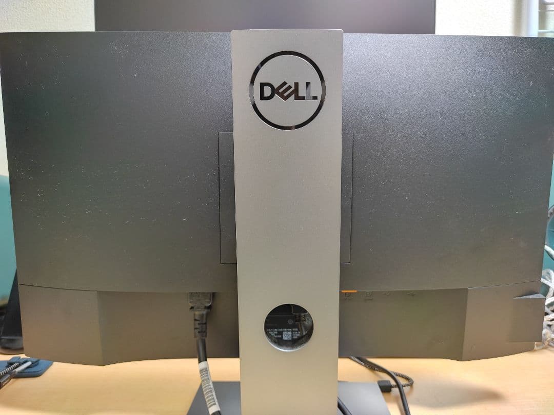 ディスプレイ・モニター本体 DELL P2421DC