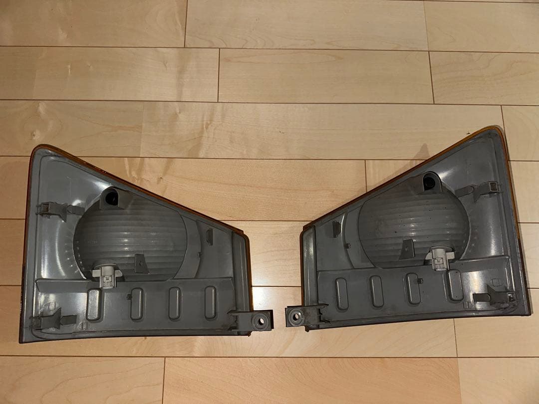 07 フォワード　エルフ　フロントウィンカー　アンバー　JET製　ウロコカバー