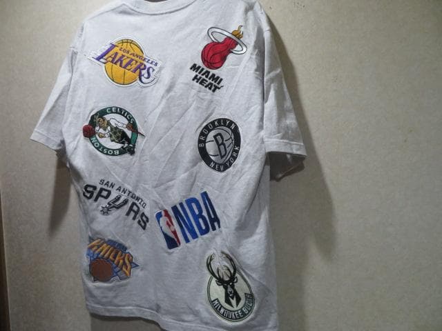 NBAチームロゴ ランダムワッペンTシャツ別注