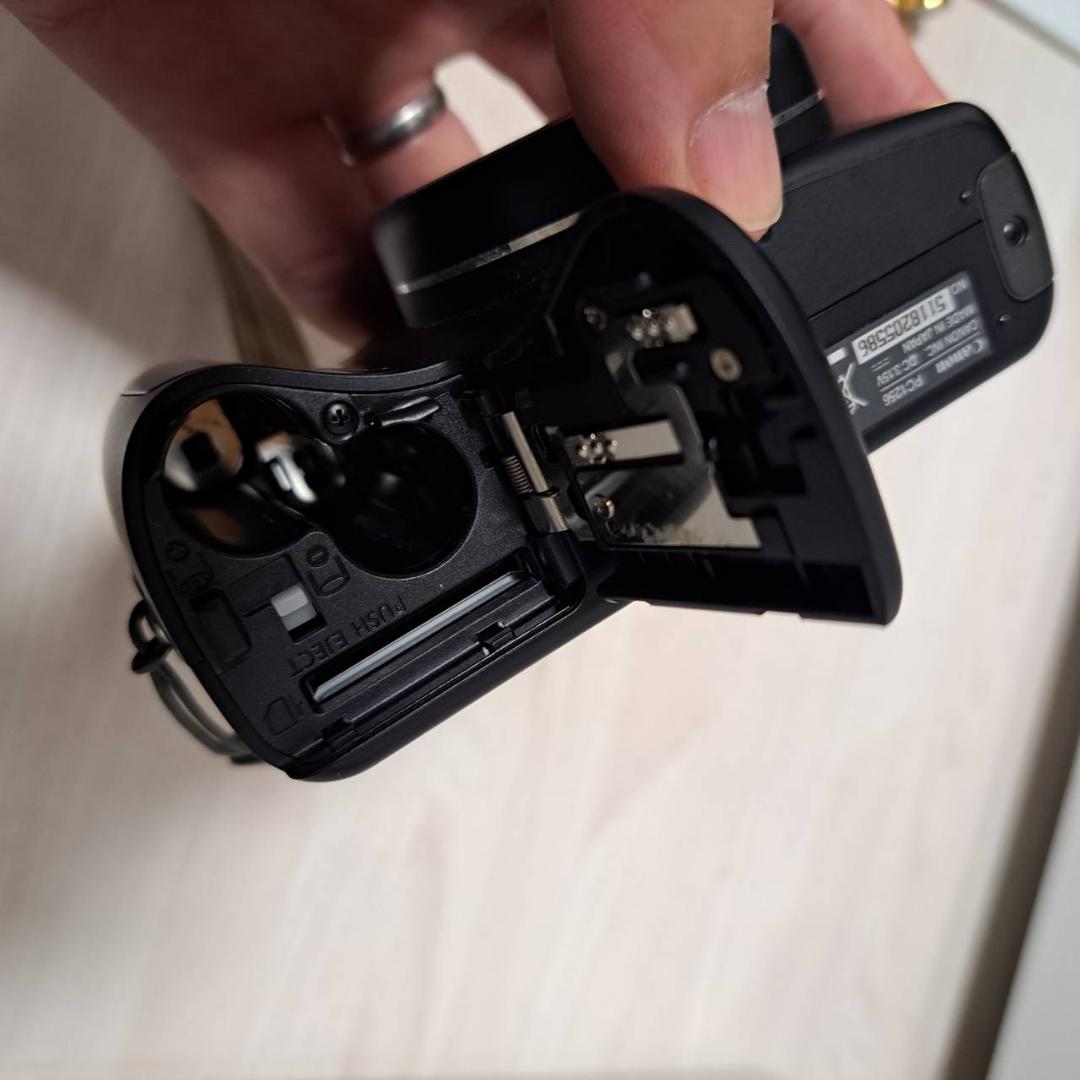 CANON　PowerShot　SX100　Is　キヤノン　PC1256