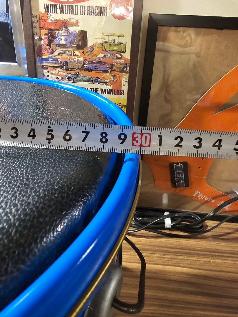 ホットウィール　スツール　バケツ　缶