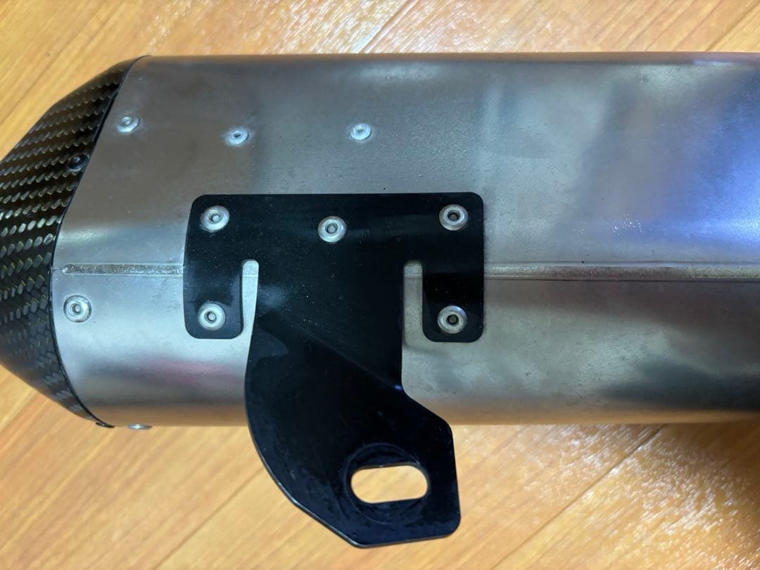 トライアンフ デイトナ675 DOMINATORマフラー&カーボン