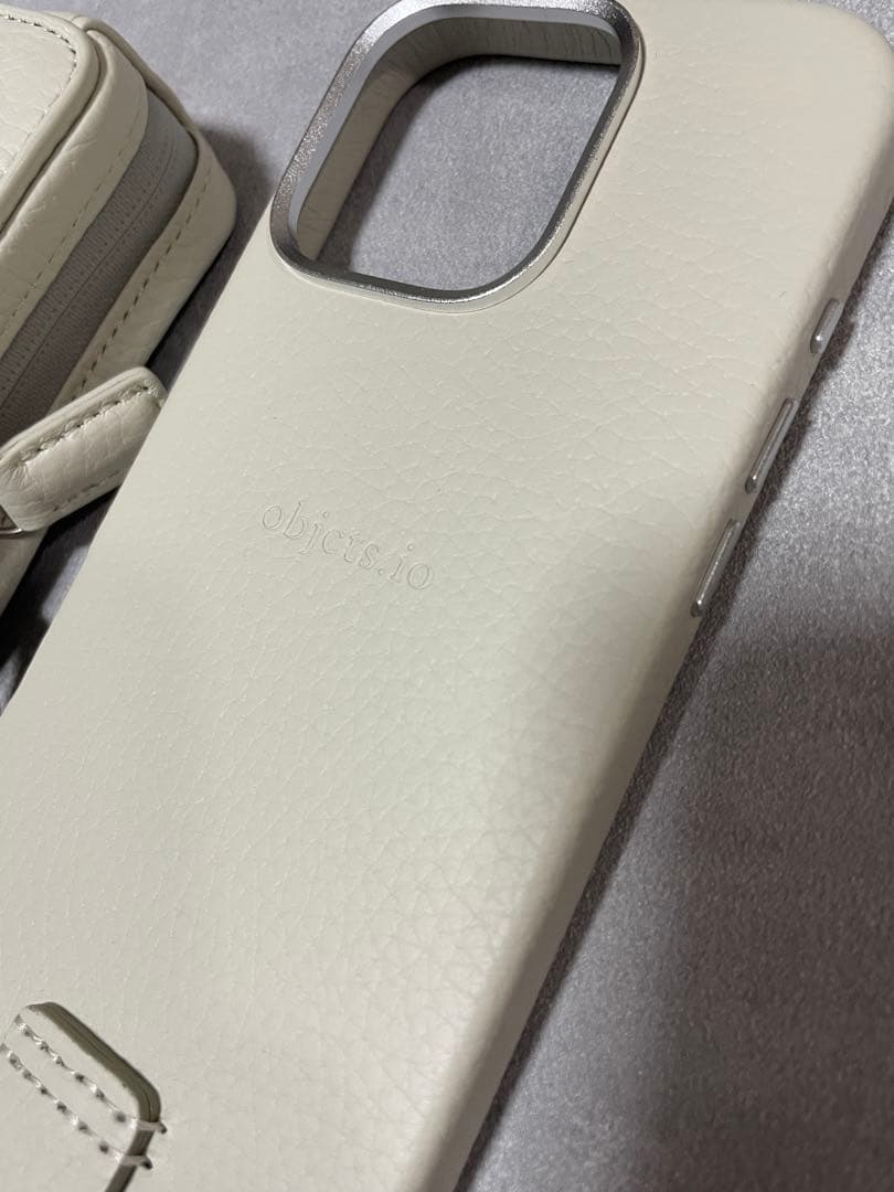 objects.io iPhone16Pro ケース ストラップ付き