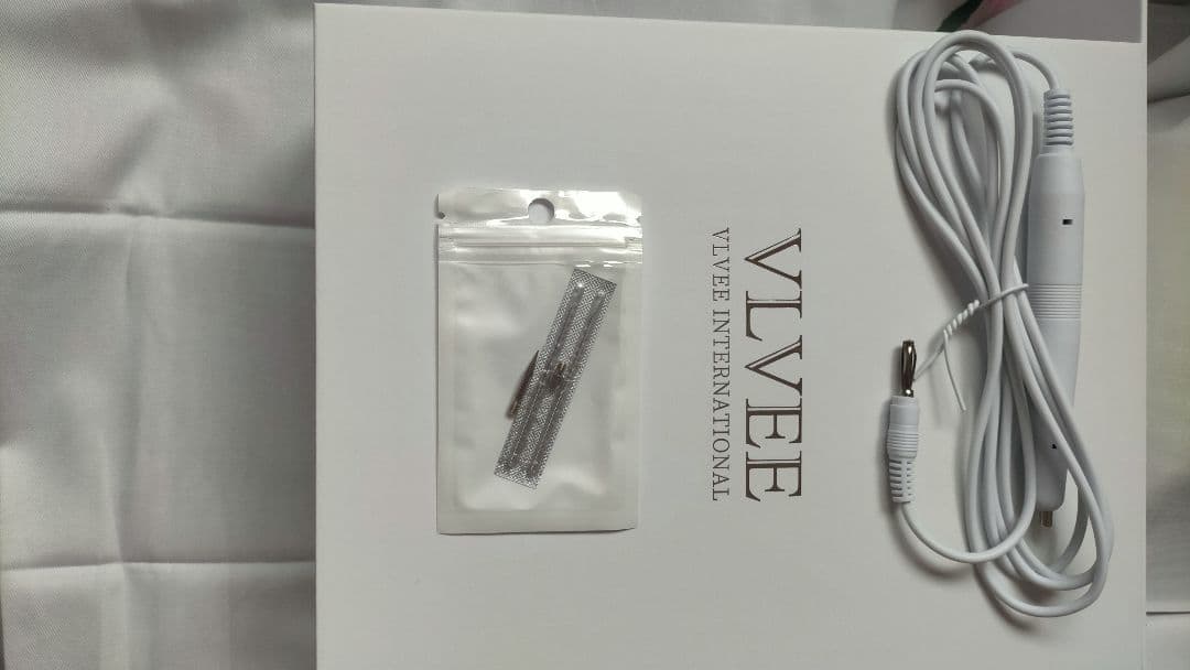 お肌の気になる部分をなんとかしたい！低周波美顔機シミ取りホクロ取り新品未使用