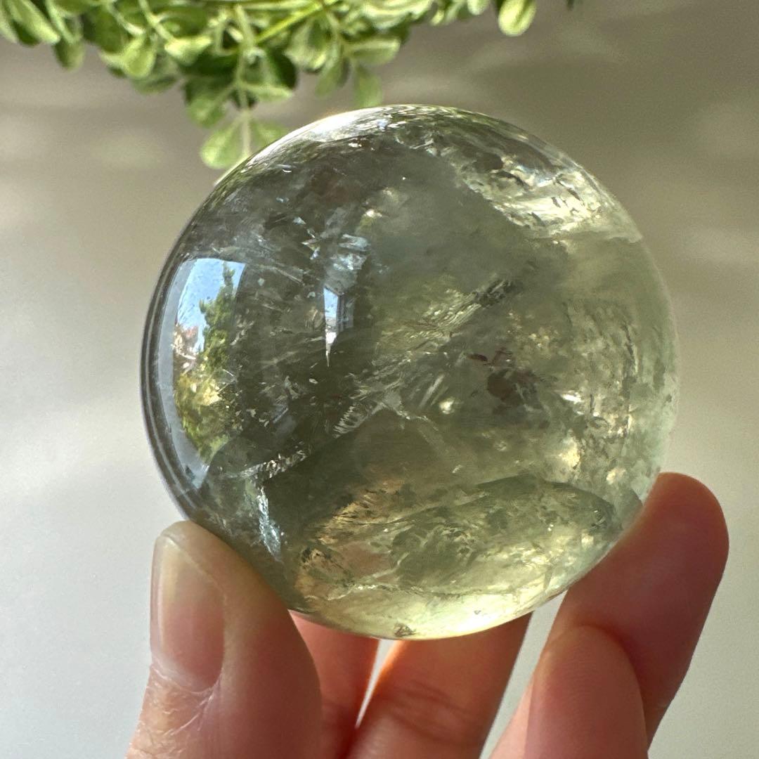 プラシオライト　非加熱　スフィア　5.3㎝　高品質　グリーンアメシスト