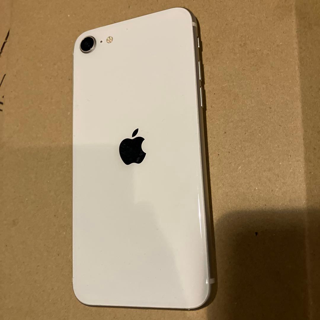 Apple iPhoneSE3ホワイト 本体　バッテリー100パーセント