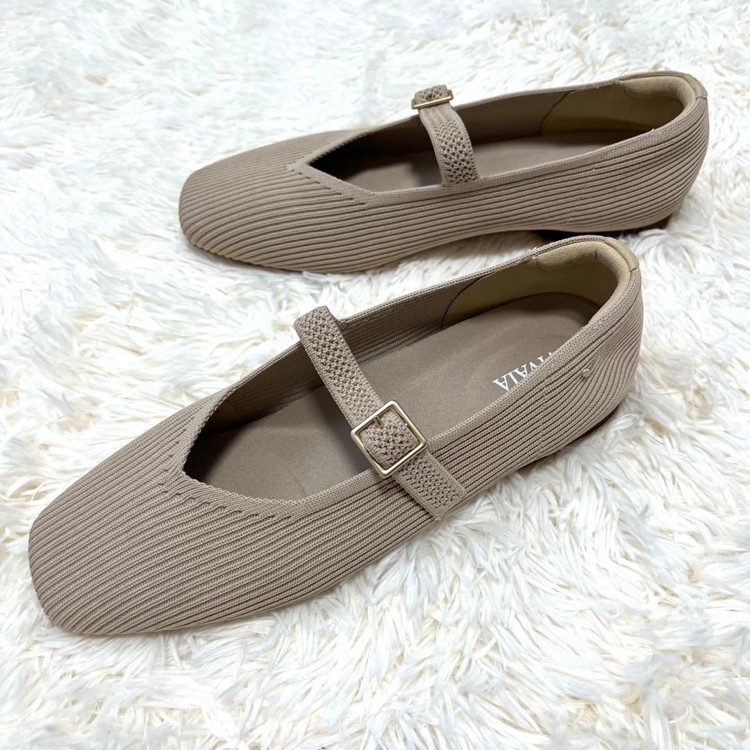 【極美品】VIVAIA パンプス　フラット　ベージュ　ニット　ストラップ　24