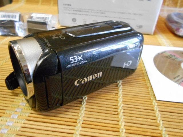 美品★キャノン　HDビデオカメラ　iVIS HF R41　予備バッテリー付