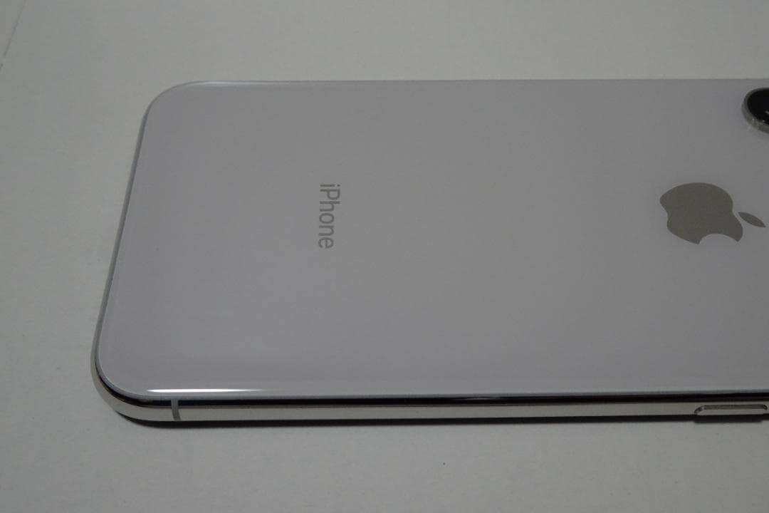 【美品】iPhoneXS 64GB シルバー