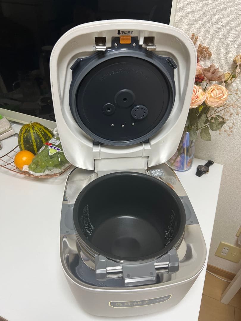 象印　炎舞炊き　圧力IH 1升 2022 NW-FA18