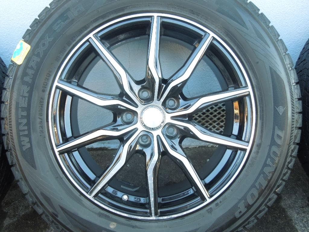 ダンロップ スタッドレスタイヤ 17インチ 4本セット