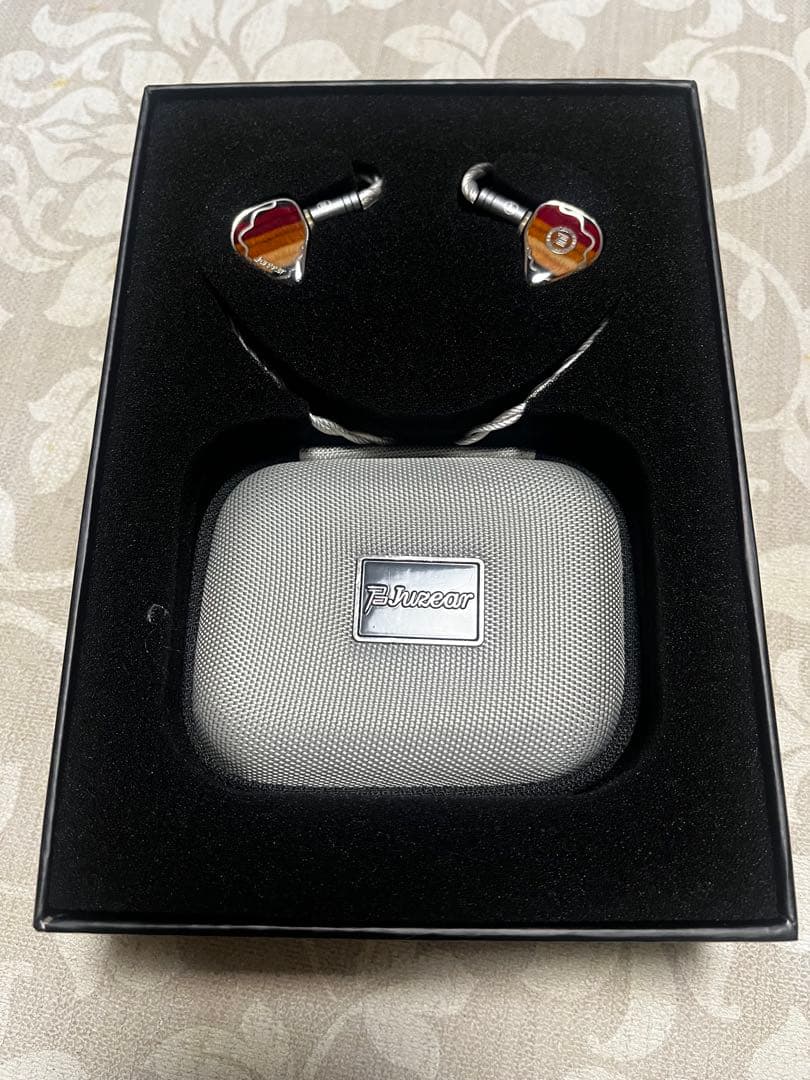 Juzear Dragonfly 81T イヤホン