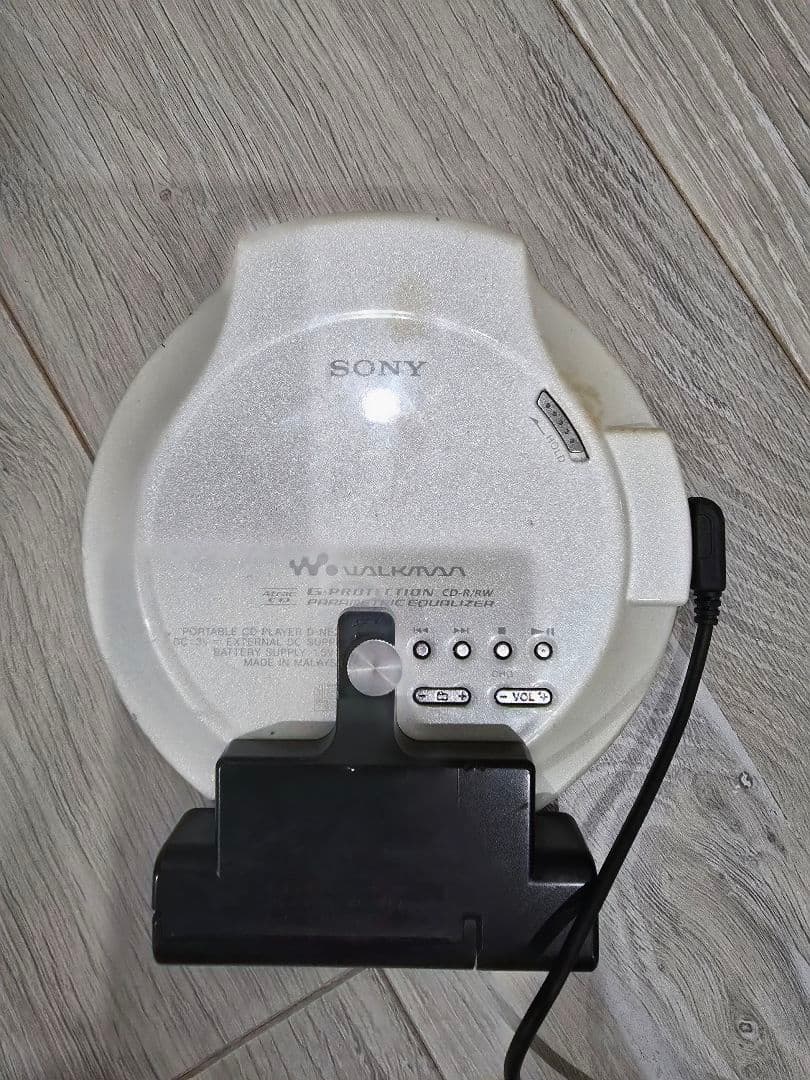 SONY　ソニー CDWALKMAN MP3 D-NE20