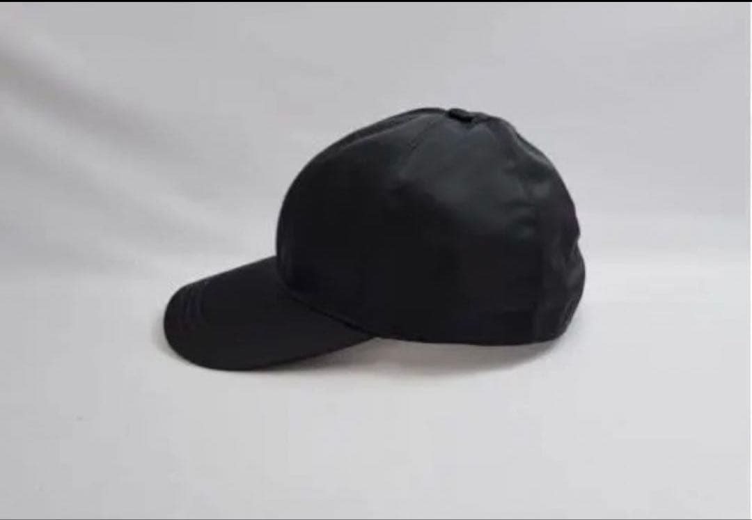 美品】PRADA ナイロンキャップ（Ｍサイズ)