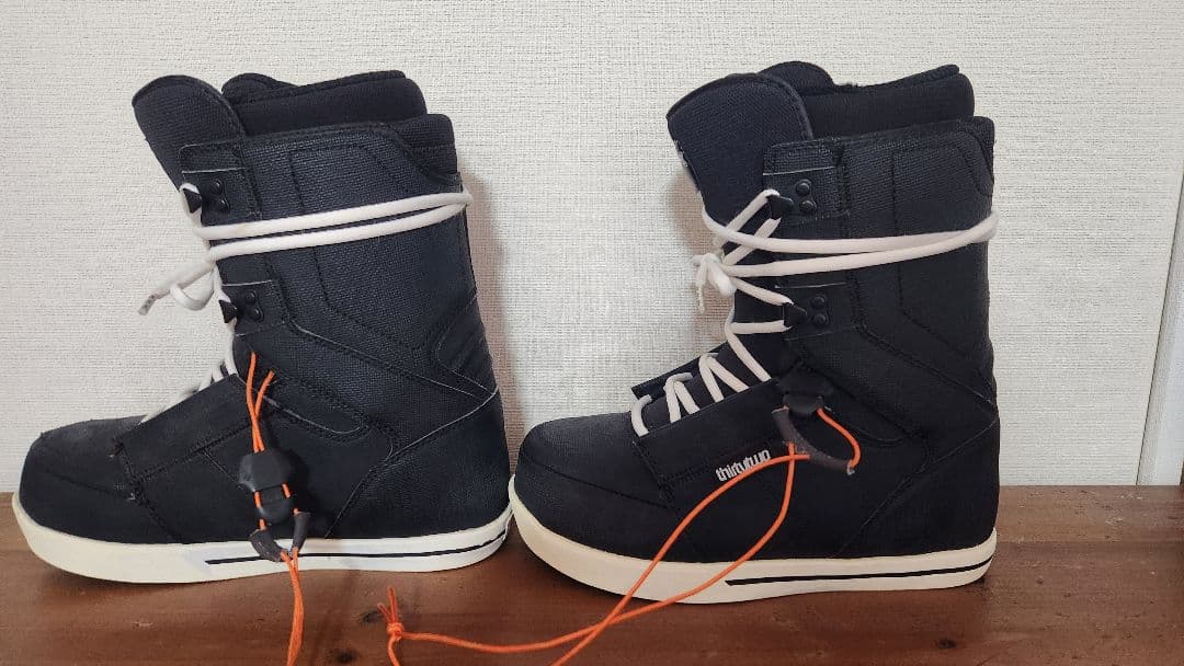 thirty two スノーボードブーツ ブラック