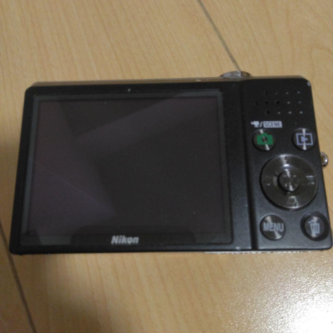 Nikon　COOLPIX　s570