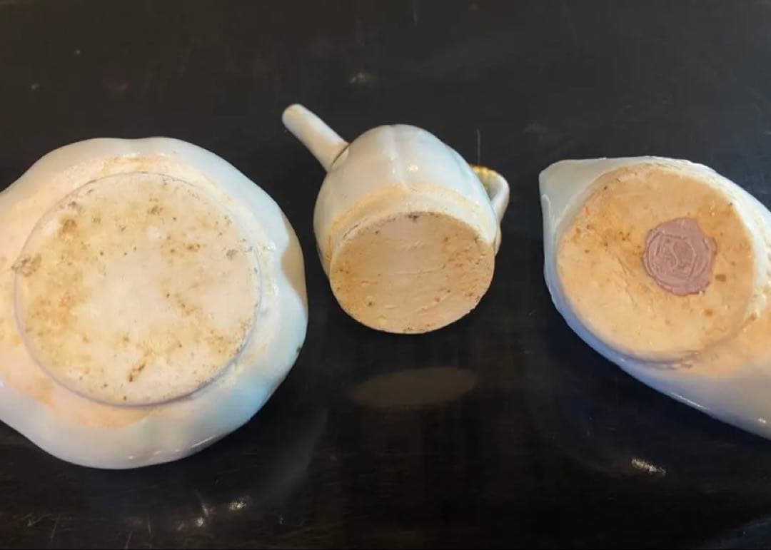 李朝　水滴　３点セット　鑑賞台付 １点　中国文物局蝋印付　ヴィンテージ　レア