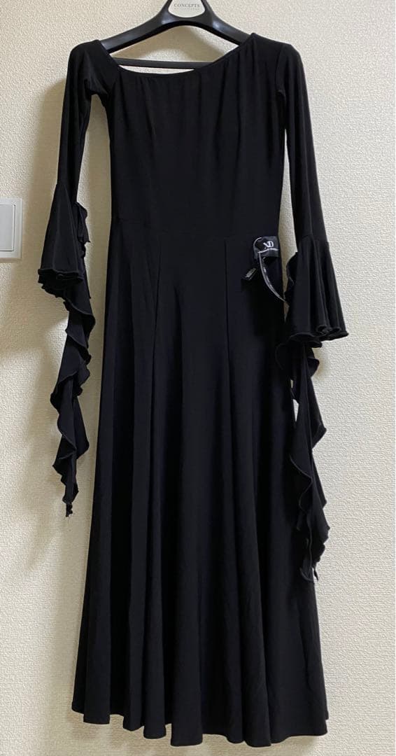 新品⭐️XI-DUO DANCE ブラックオフショルダードレス/ワンピースLサイズ