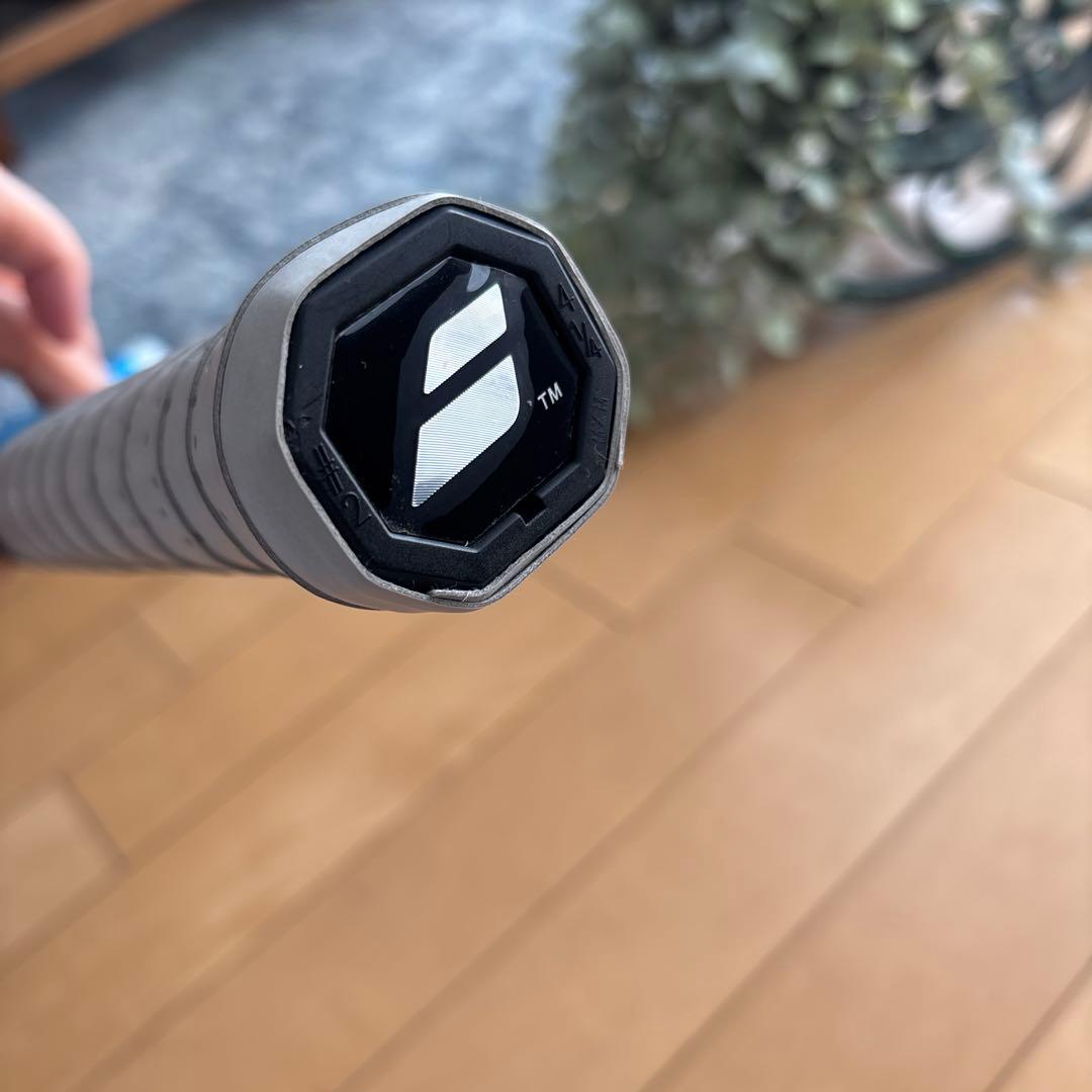 美品　バボラ　ピュアドライブ110 テニスラケット