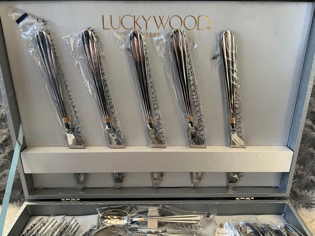 ラッキーウッド カトラリーセット　サントラル（金彩）ディナーセット〈25本〉