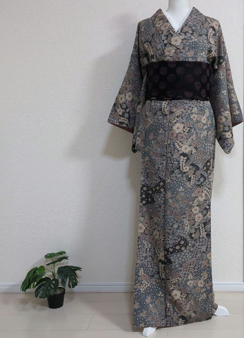 【三花】美品　洗える着物　辻ヶ花　グレー　鼠　袷　リサイクル　リユース